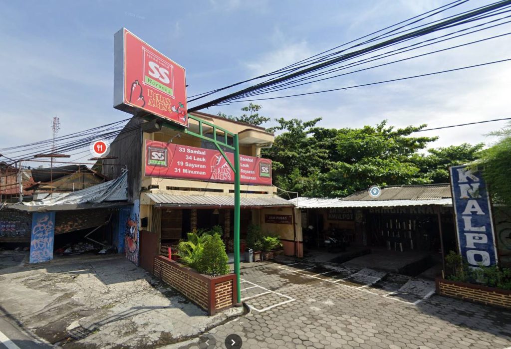 Tentang Waroeng Spesial Sambal "SS" Cabang Condongcatur Yogyakarta Tentang Waroeng Spesial Sambal "SS" Cabang Condongcatur Yogyakarta