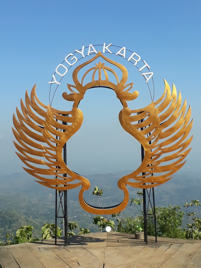 Tips Berwisata ke Pintu Langit Dahromo