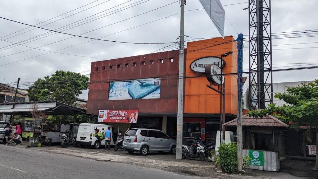 Brownies Amanda Jl. Kaliurang: Pusat Oleh-oleh Modern di Kawasan Utara Yogyakarta Brownies Amanda Jl. Kaliurang: Pusat Oleh-oleh Modern di Kawasan Utara Yogyakarta