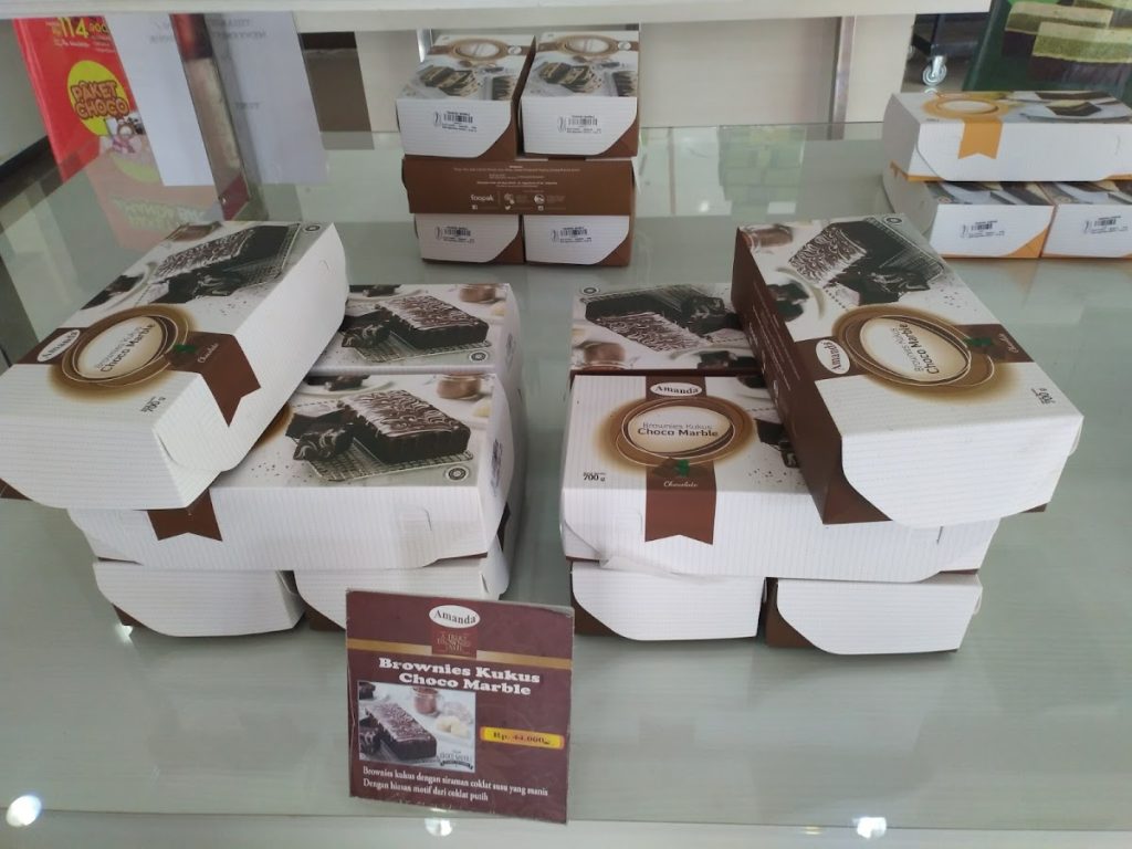 Reputasi dan Pelayanan: Amanda Brownies sebagai Oleh-oleh Andal Reputasi dan Pelayanan: Amanda Brownies sebagai Oleh-oleh Andal