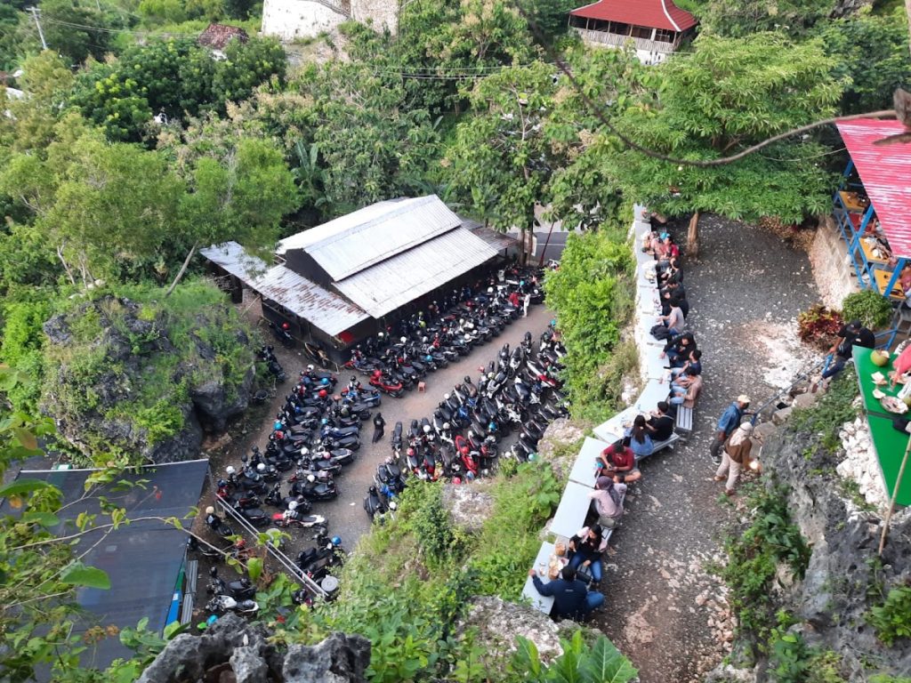 Tips Wisata dan Rute Menuju Lokasi Bukit Paralayang Watugupit
