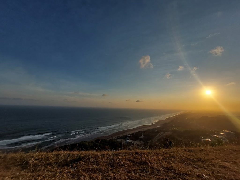 Sejarah dan Asal Usul Nama Bukit Parang Endog Sejarah dan Asal Usul Nama Bukit Parang Endog