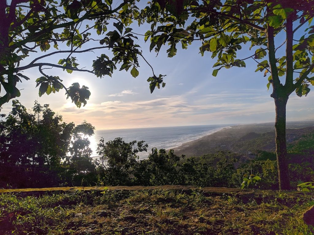 Harga tiket masuk Bukit Parang Endog tergolong sangat terjangkau. Harga tiket masuk Bukit Parang Endog tergolong sangat terjangkau.