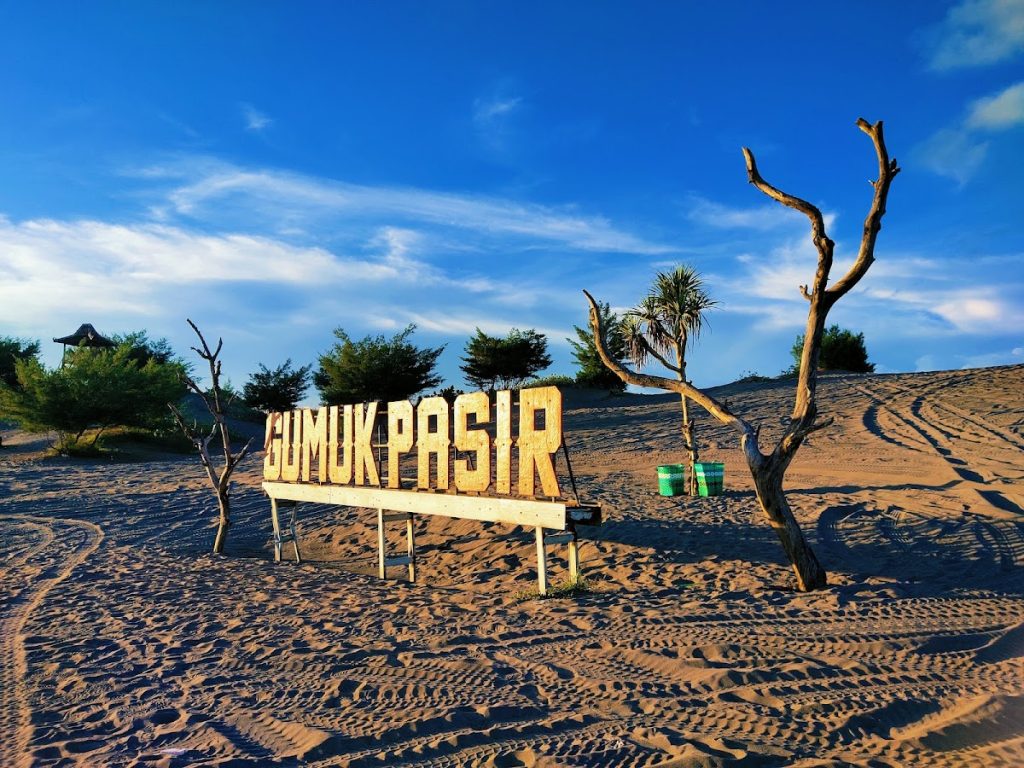 Sejarah Terbentuknya Gumuk Pasir Parangkusumo Sejarah Terbentuknya Gumuk Pasir Parangkusumo
