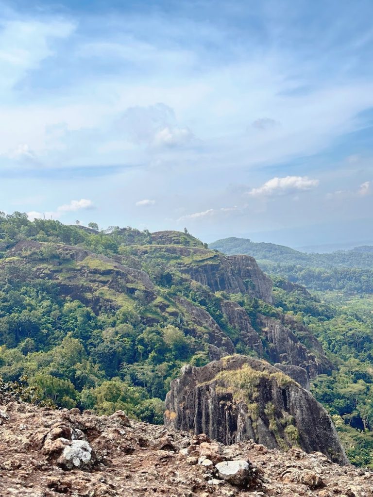 Keindahan Alam dan Pesona Wisata Alam Gunung Nglanggeran