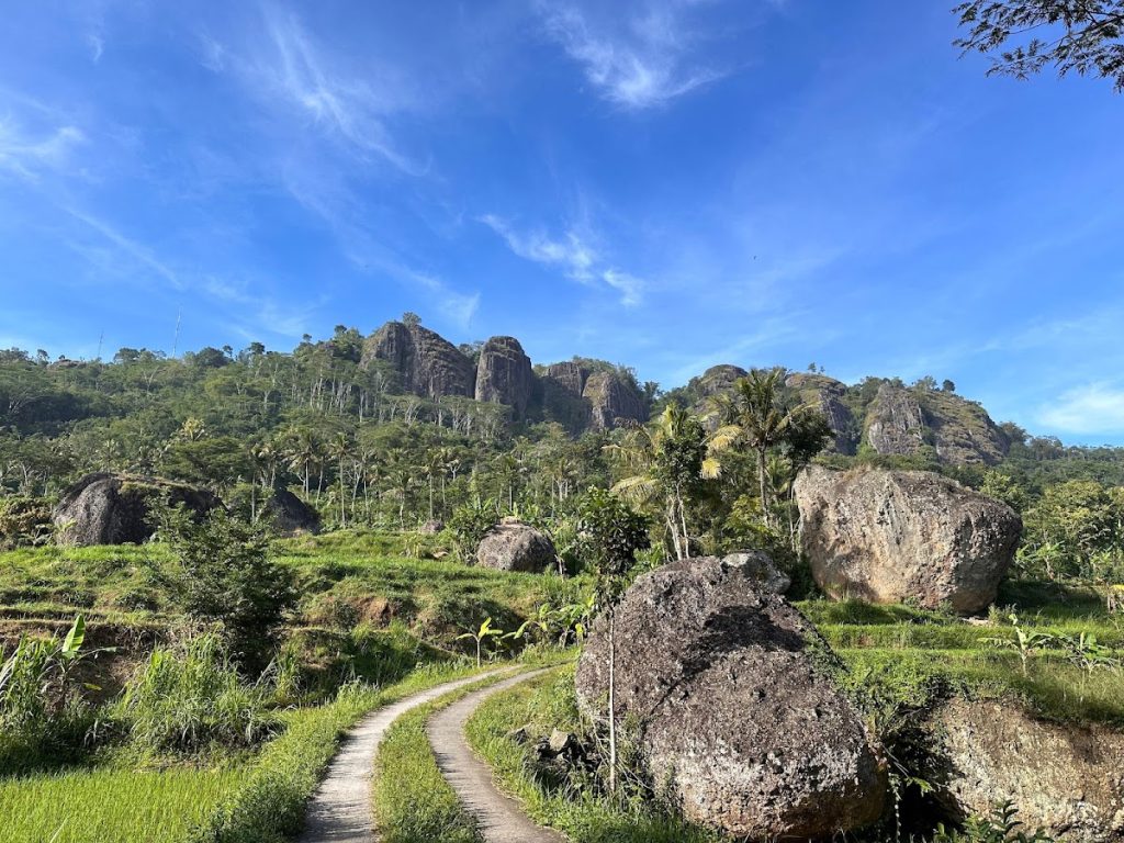Sejarah Geologis dan Asal Usul Gunung Nglanggeran