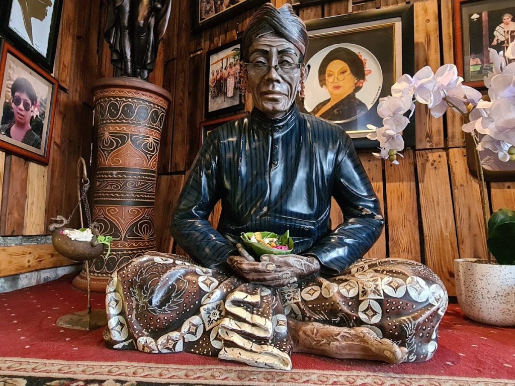 House of Raminten: Perpaduan Kuliner Tradisional Jawa dan Atmosfer Budaya yang Otentik House of Raminten: Perpaduan Kuliner Tradisional Jawa dan Atmosfer Budaya yang Otentik