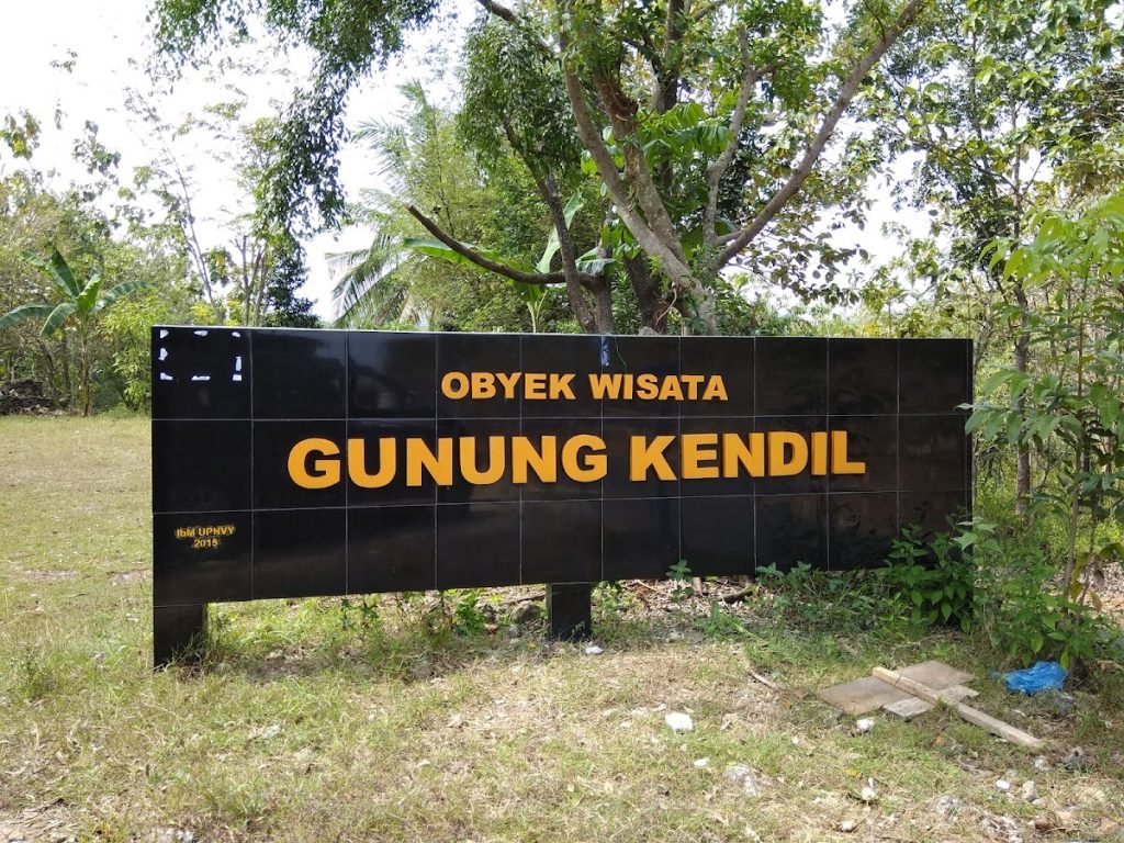 Harga Tiket dan Jam Operasional Obyek Wisata Kolam Renang Gunung Kendil Harga Tiket dan Jam Operasional Obyek Wisata Kolam Renang Gunung Kendil
