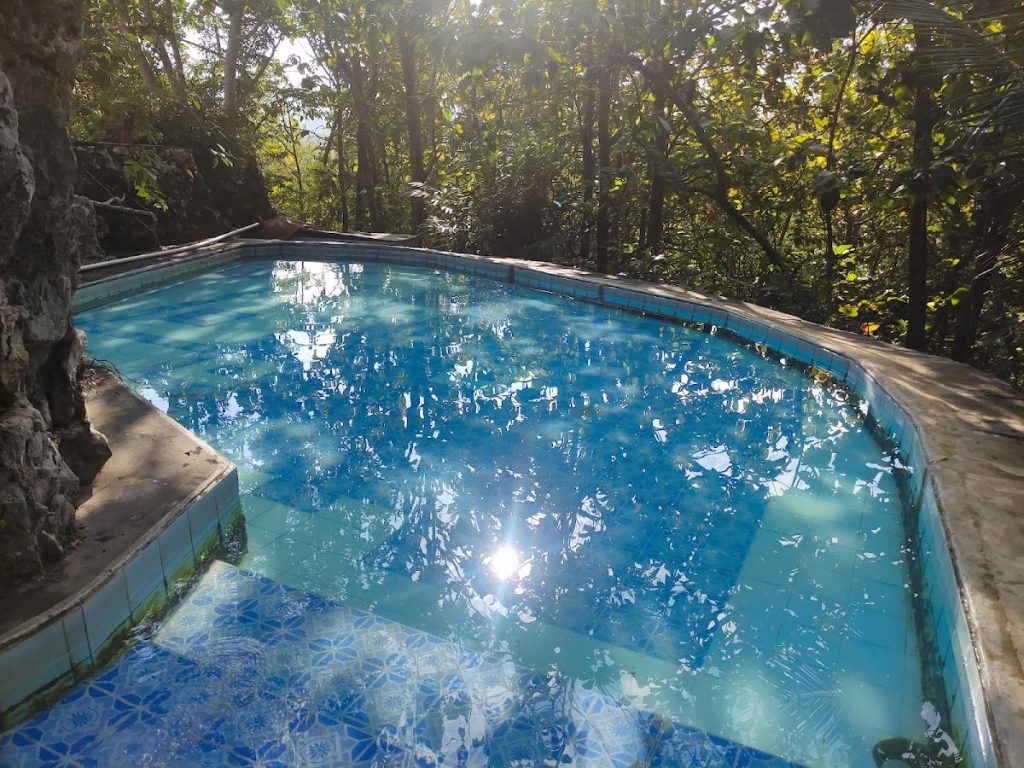 Kolam Renang Gunung Kendil: Permata Wisata Air di Atas Perbukitan Gunungkidul Kolam Renang Gunung Kendil: Permata Wisata Air di Atas Perbukitan Gunungkidul