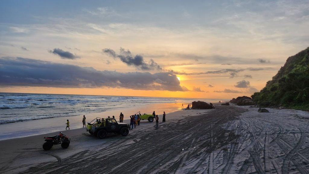 Menikmati Keindahan Pantai Parangendog: Permata Tersembunyi di Selatan Yogyakarta Menikmati Keindahan Pantai Parangendog: Permata Tersembunyi di Selatan Yogyakarta
