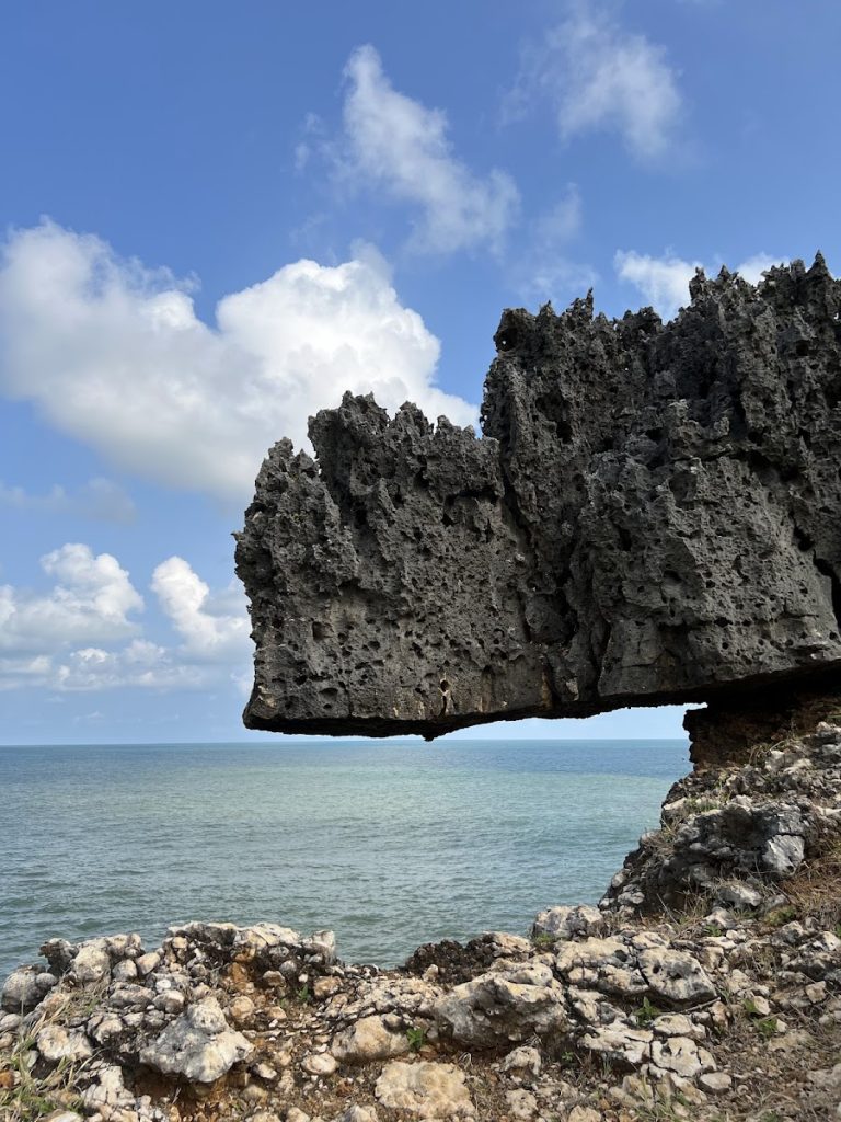 6 Fakta Menarik tentang Pantai Ngedan 6 Fakta Menarik tentang Pantai Ngedan