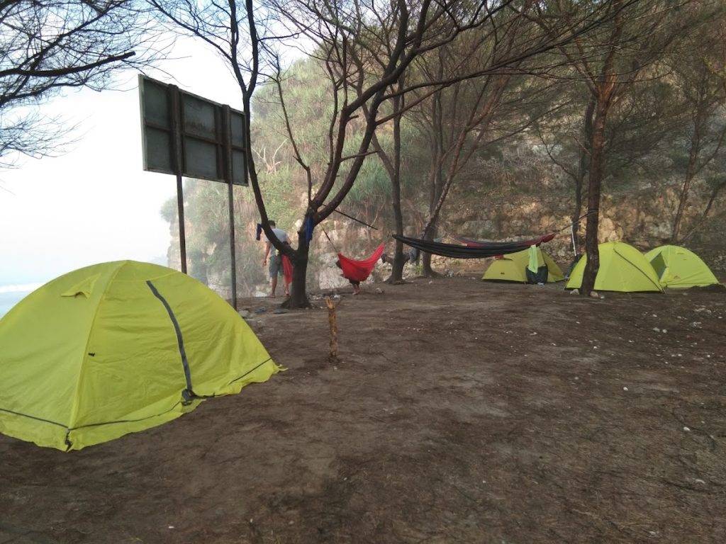 Aktivitas Wisata di Pantai Porok Aktivitas Wisata di Pantai Porok