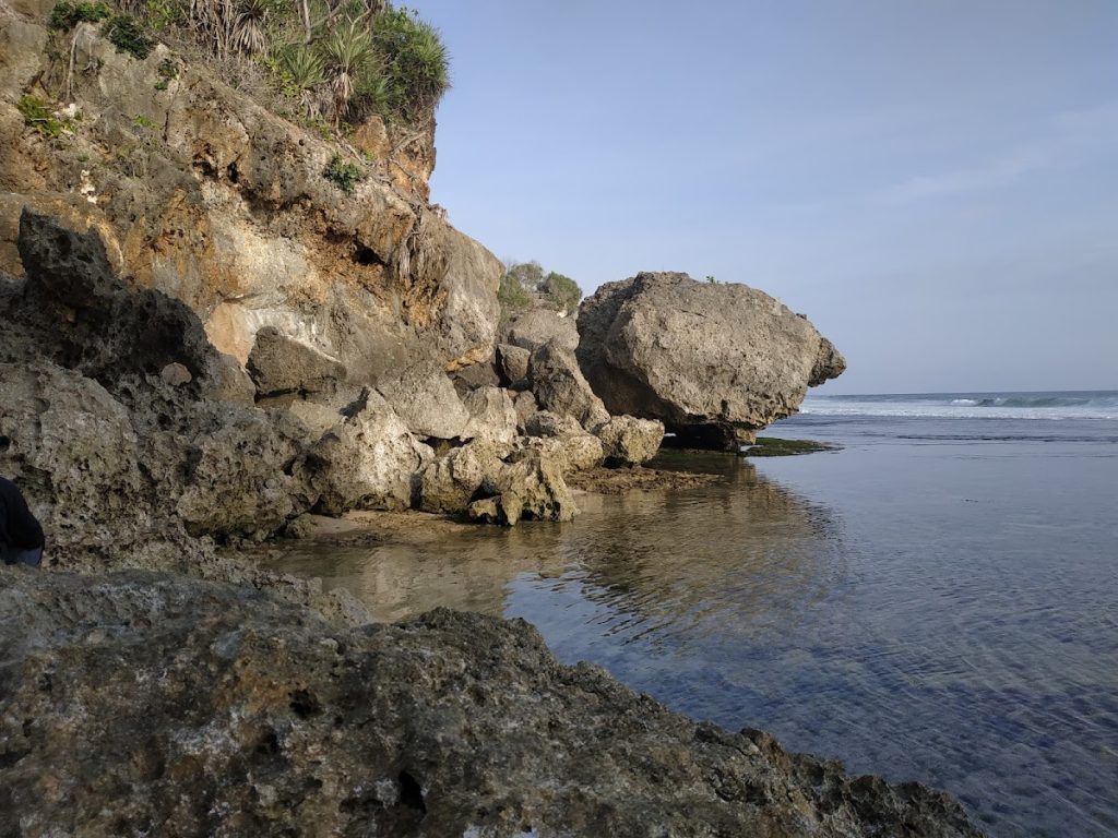 Tips Berkunjung ke Pantai Porok Tips Berkunjung ke Pantai Porok