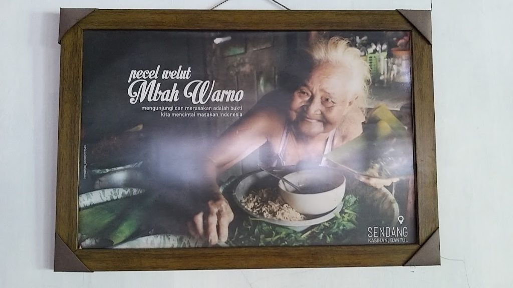 Pecel Baywatch Mbah Warno: Warung Legendaris dengan Cita Rasa Tradisional Khas Jawa Pecel Baywatch Mbah Warno: Warung Legendaris dengan Cita Rasa Tradisional Khas Jawa