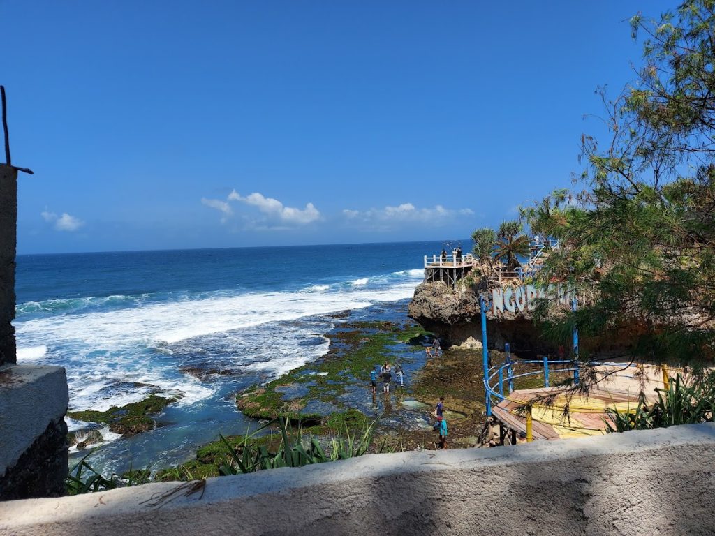 Pesona Pantai Ngobaran: Perpaduan Alam, Budaya, dan Spiritualitas di Gunungkidul Pesona Pantai Ngobaran: Perpaduan Alam, Budaya, dan Spiritualitas di Gunungkidul