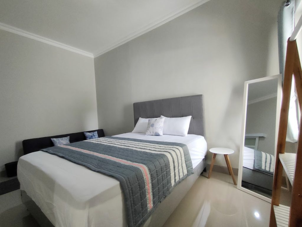 Ragam Pilihan Unit Akomodasi dan Fasilitas Kamar yang Menunjang Di Cozystop Malioboro Ragam Pilihan Unit Akomodasi dan Fasilitas Kamar yang Menunjang Di Cozystop Malioboro