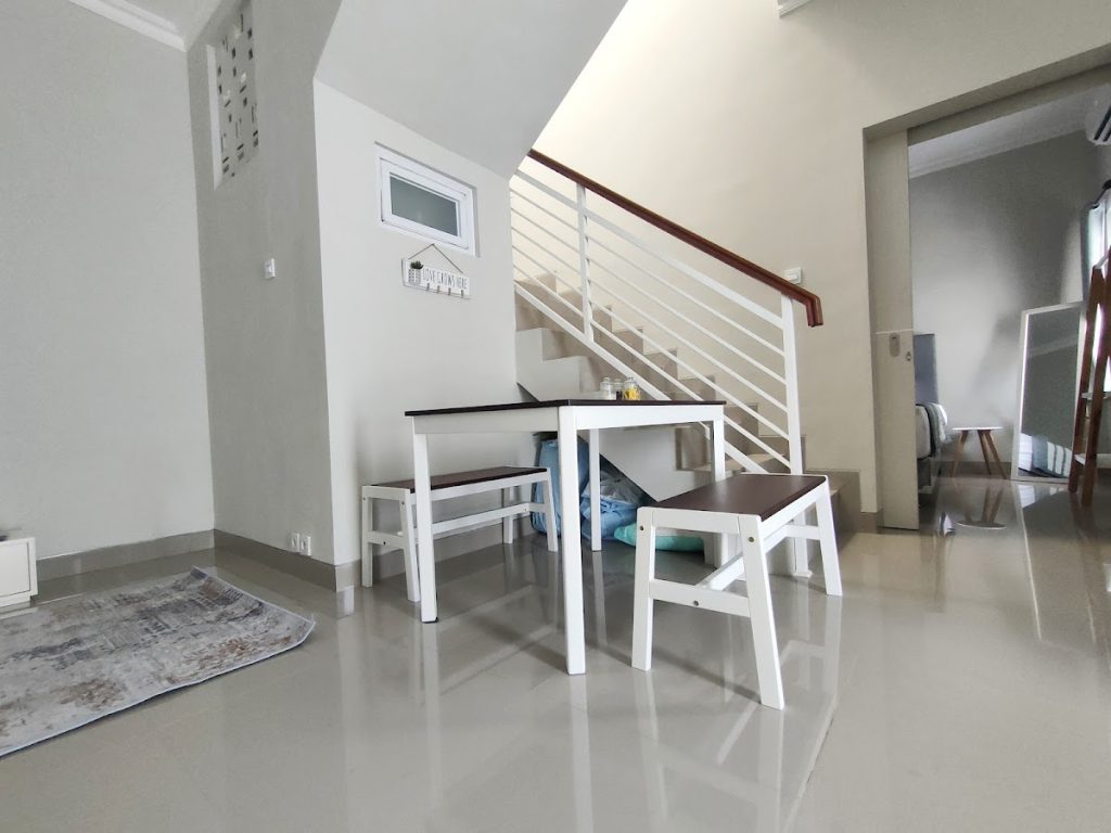Desain Interior Cozystop Malioboro Bergaya Scandinavian yang Estetik dan Elegan Desain Interior Cozystop Malioboro Bergaya Scandinavian yang Estetik dan Elegan