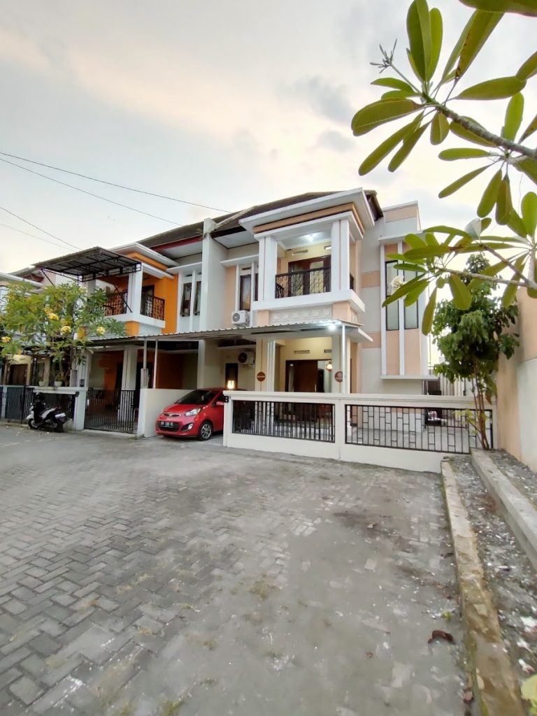 Lokasi Strategis Hermosa Guest House di Dekat Pusat Kota dan Kampus Lokasi Strategis Hermosa Guest House di Dekat Pusat Kota dan Kampus