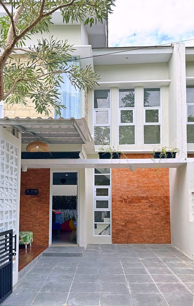 Review Lengkap Cozystop Malioboro Pakuncen: Hunian Minimalis Modern Dekat Pusat Wisata Jogja Review Lengkap Cozystop Malioboro Pakuncen: Hunian Minimalis Modern Dekat Pusat Wisata Jogja