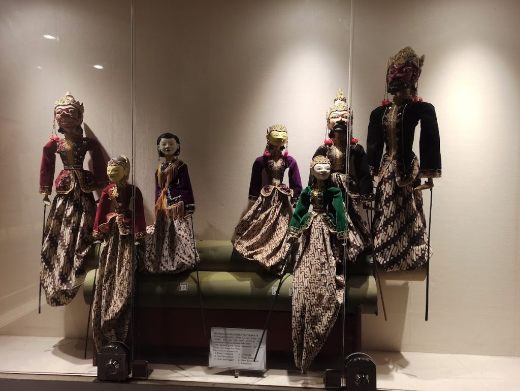 Review Lengkap Museum Sonobudoyo Yogyakarta: Penjaga Warisan Budaya Jawa