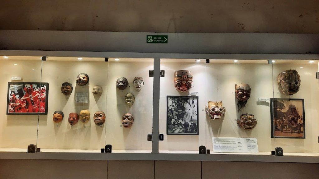 Review Lengkap Museum Sonobudoyo Yogyakarta: Penjaga Warisan Budaya Jawa