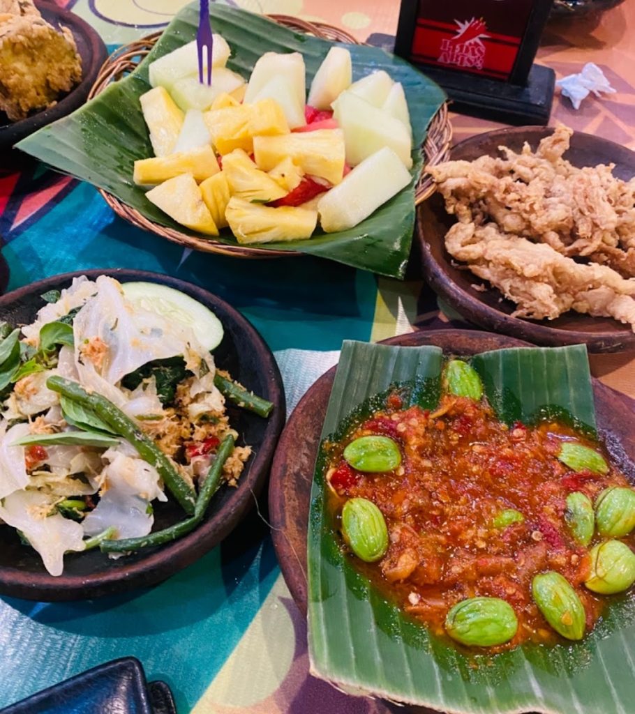 Menu Pilihan Waroeng Spesial Sambal SS Dekat Babarsari Menu Pilihan Waroeng Spesial Sambal SS Dekat Babarsari