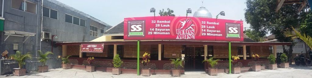 Waroeng Spesial Sambal SS Kaliurang: Kuliner Pedas Legendaris di Sleman Waroeng Spesial Sambal SS Kaliurang: Kuliner Pedas Legendaris di Sleman
