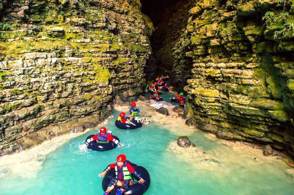 Fasilitas Pendukung di Kawasan Wisata Kalisuci Cave Tubing Fasilitas Pendukung di Kawasan Wisata Kalisuci Cave Tubing