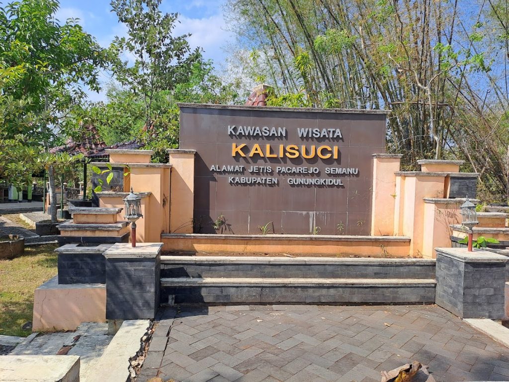 Harga Tiket Masuk dan Informasi Jam Operasional Kalisuci Cave Tubing Gunungkidul di 2026 Harga Tiket Masuk dan Informasi Jam Operasional Kalisuci Cave Tubing Gunungkidul di 2026