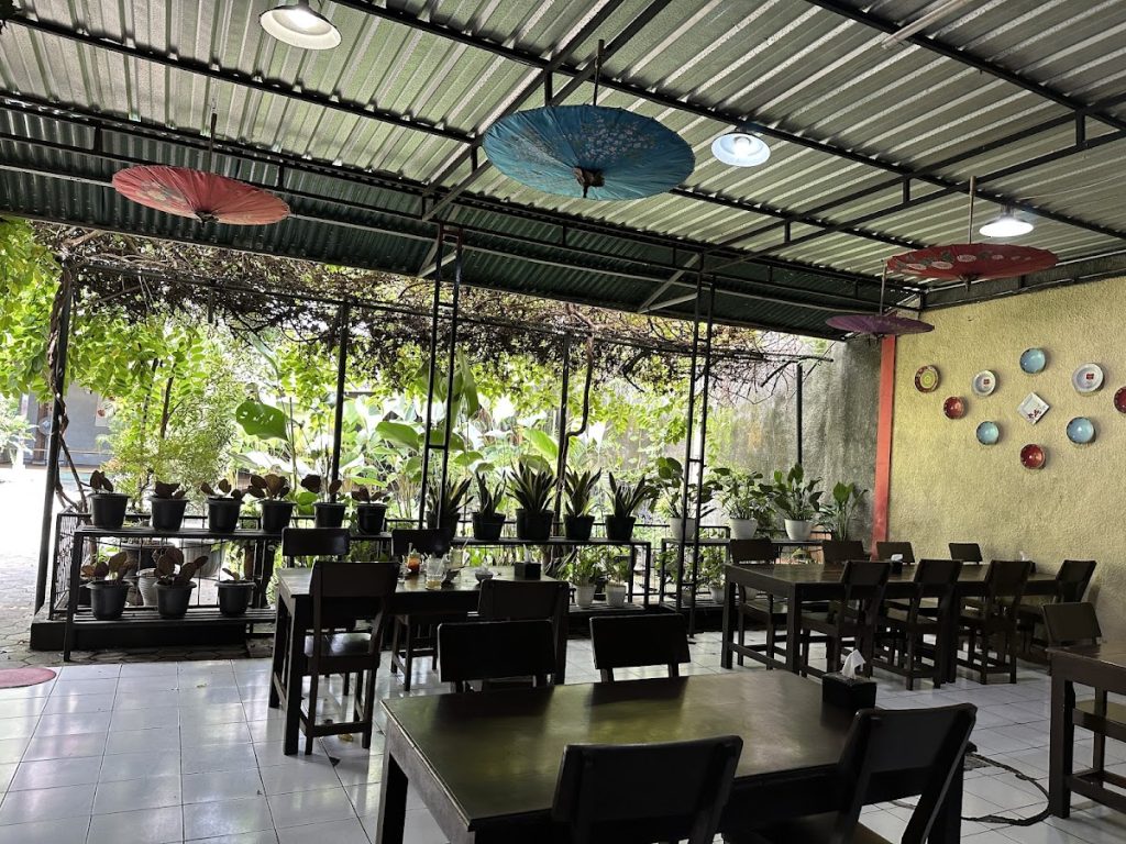 Ulasan Lengkap Cimoll Resto Jogja: Menikmati Cita Rasa Khas Sunda di Tengah Kota Yogyakarta Ulasan Lengkap Cimoll Resto Jogja: Menikmati Cita Rasa Khas Sunda di Tengah Kota Yogyakarta