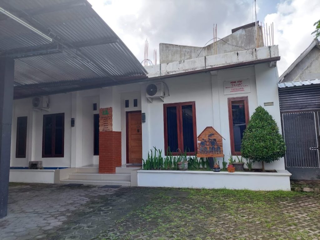 Fajar Homestay Yogyakarta: Akomodasi Terjangkau di Tengah Kota dengan Fasilitas Lengkap dan Layanan Ramah Fajar Homestay Yogyakarta: Akomodasi Terjangkau di Tengah Kota dengan Fasilitas Lengkap dan Layanan Ramah