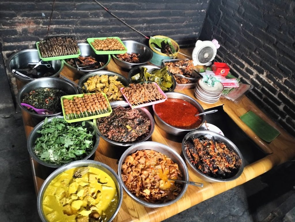Pesona Kuliner Legendaris Jogja Mangut Lele Mbah Marto Pesona Kuliner Legendaris Jogja Mangut Lele Mbah Marto