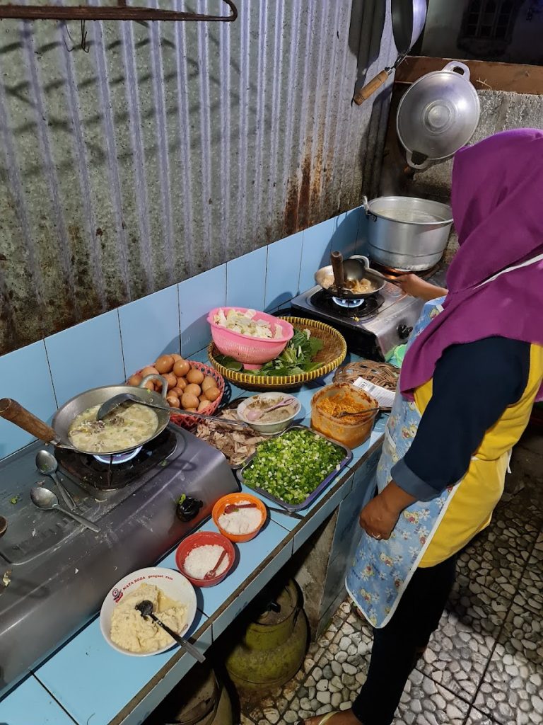 Mi Lethek Balungan Mbah Sur: Kuliner Unik Khas Bantul Yogyakarta yang Menggoyang Lidah Mi Lethek Balungan Mbah Sur: Kuliner Unik Khas Bantul Yogyakarta yang Menggoyang Lidah