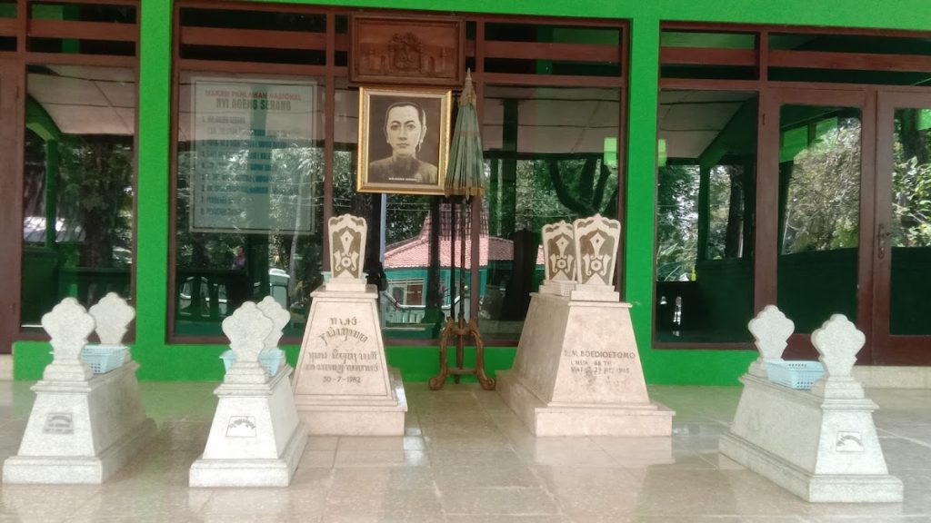 Wisata Religi Makam Nyi Ageng Serang: Jejak Perjuangan dan Spiritualitas di Kulon Progo Wisata Religi Makam Nyi Ageng Serang: Jejak Perjuangan dan Spiritualitas di Kulon Progo