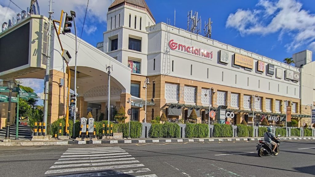Galeria Mall Jogja: Pusat Belanja Legendaris & Modern di Pusat Kota Jogja Galeria Mall Jogja: Pusat Belanja Legendaris & Modern di Pusat Kota Jogja