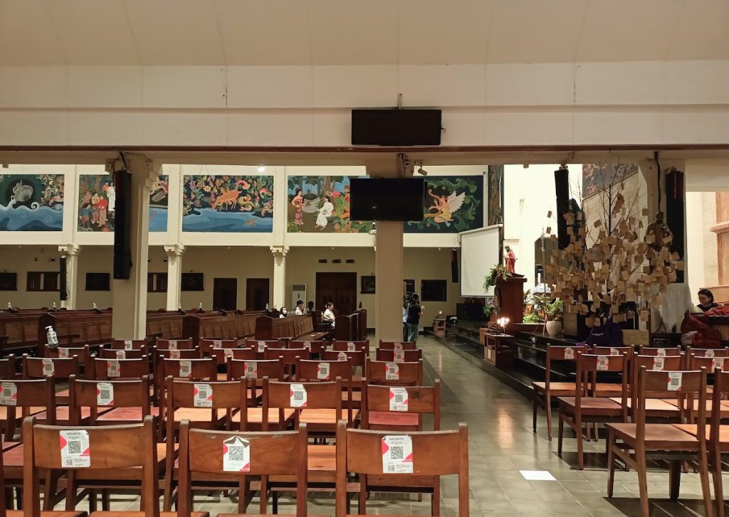 Arsitektur dan Ciri Khas Gereja Santo Antonius Kotabaru Arsitektur dan Ciri Khas Gereja Santo Antonius Kotabaru