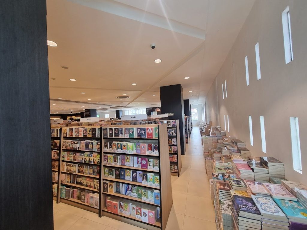 Gramedia Jogja, Lebih dari Sekadar Toko Buku Gramedia Jogja, Lebih dari Sekadar Toko Buku