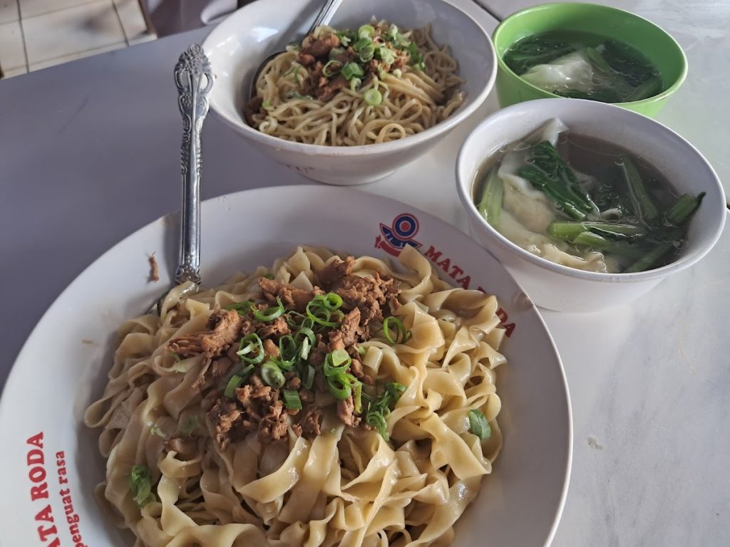 Proses dan Ciri Khas Pembuatan Mie Ayam Afui Proses dan Ciri Khas Pembuatan Mie Ayam Afui