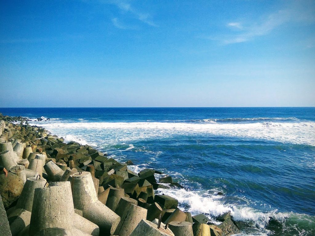 Pantai Glagah Indah: Wisata Pesisir Kulon Progo dengan Panorama Laut dan Laguna Memukau Pantai Glagah Indah: Wisata Pesisir Kulon Progo dengan Panorama Laut dan Laguna Memukau