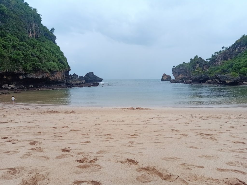 Tips Berkunjung ke Pantai Dadap Ayam Tips Berkunjung ke Pantai Dadap Ayam