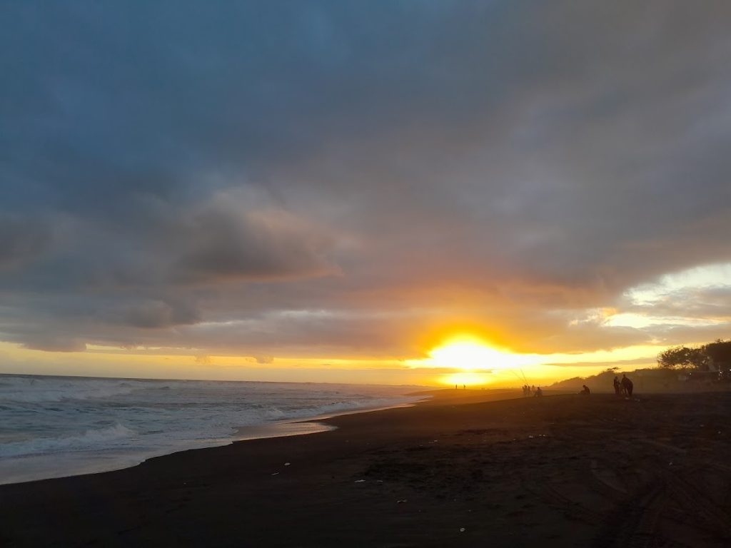 Tips Berkunjung ke Pantai Depok Tips Berkunjung ke Pantai Depok