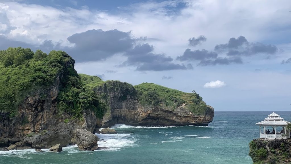 Aktivitas Seru dan Menarik di Pantai Gesing Aktivitas Seru dan Menarik di Pantai Gesing