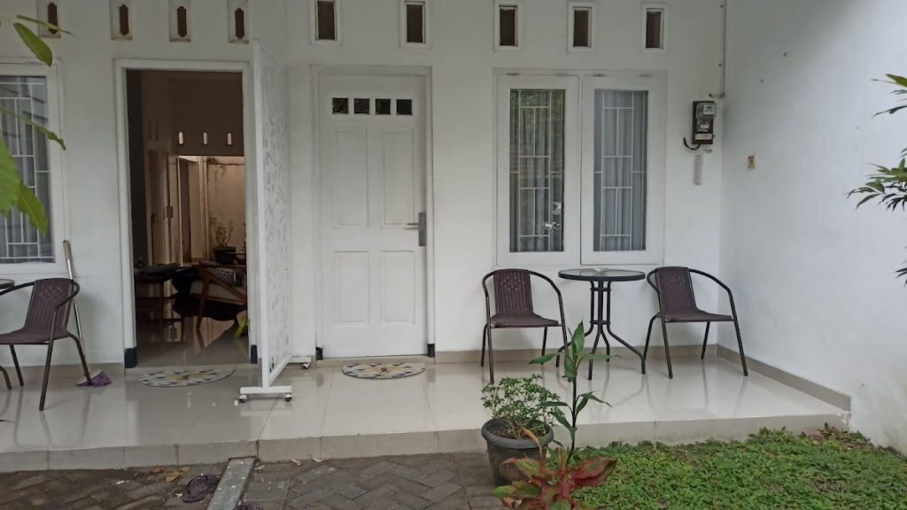 Ulasan Lengkap Brahmatisto Guest House: Akomodasi Strategis dan Nyaman Dekat Alun-alun Kidul Yogyakarta Ulasan Lengkap Brahmatisto Guest House: Akomodasi Strategis dan Nyaman Dekat Alun-alun Kidul Yogyakarta