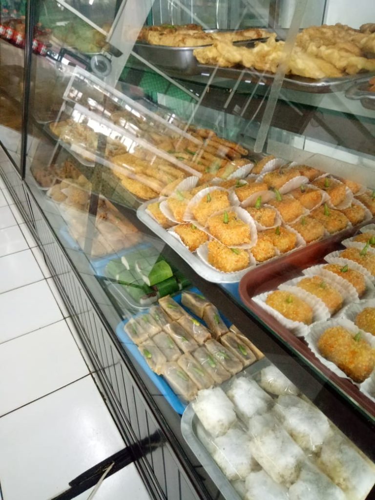Niela Sary Bakery Gunungkidul: Surga Kue dan Roti Lezat di Tengah Kota Wonosari Niela Sary Bakery Gunungkidul: Surga Kue dan Roti Lezat di Tengah Kota Wonosari