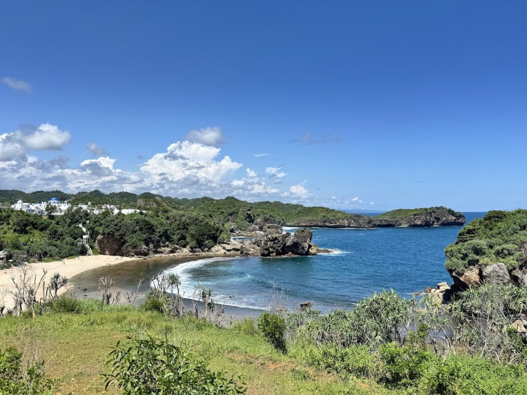 Panduan Wisata Pantai Jungwok Gunungkidul — Hidden Gem Pantai Tersembunyi, Akses, Harga & Aktivitas Panduan Wisata Pantai Jungwok Gunungkidul — Hidden Gem Pantai Tersembunyi, Akses, Harga & Aktivitas