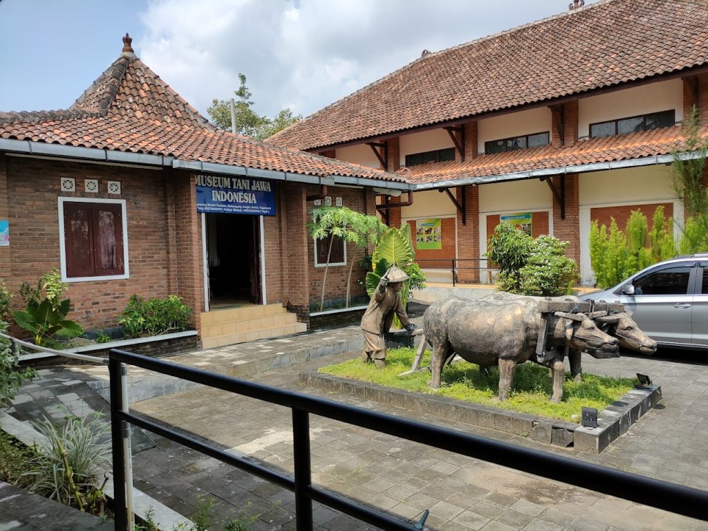 Sejarah dan Latar Belakang Museum Tani Jawa Indonesia Sejarah dan Latar Belakang Museum Tani Jawa Indonesia
