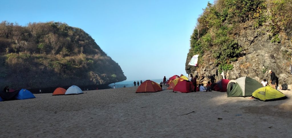 Pengalaman Pengunjung di Pantai Greweng - Testimoni Asli Wisatawan Pengalaman Pengunjung di Pantai Greweng - Testimoni Asli Wisatawan