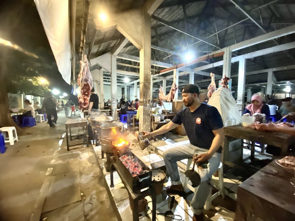 Sejarah Panjang Sate Klathak dan Perjalanan Pak Bari Sejarah Panjang Sate Klathak dan Perjalanan Pak Bari