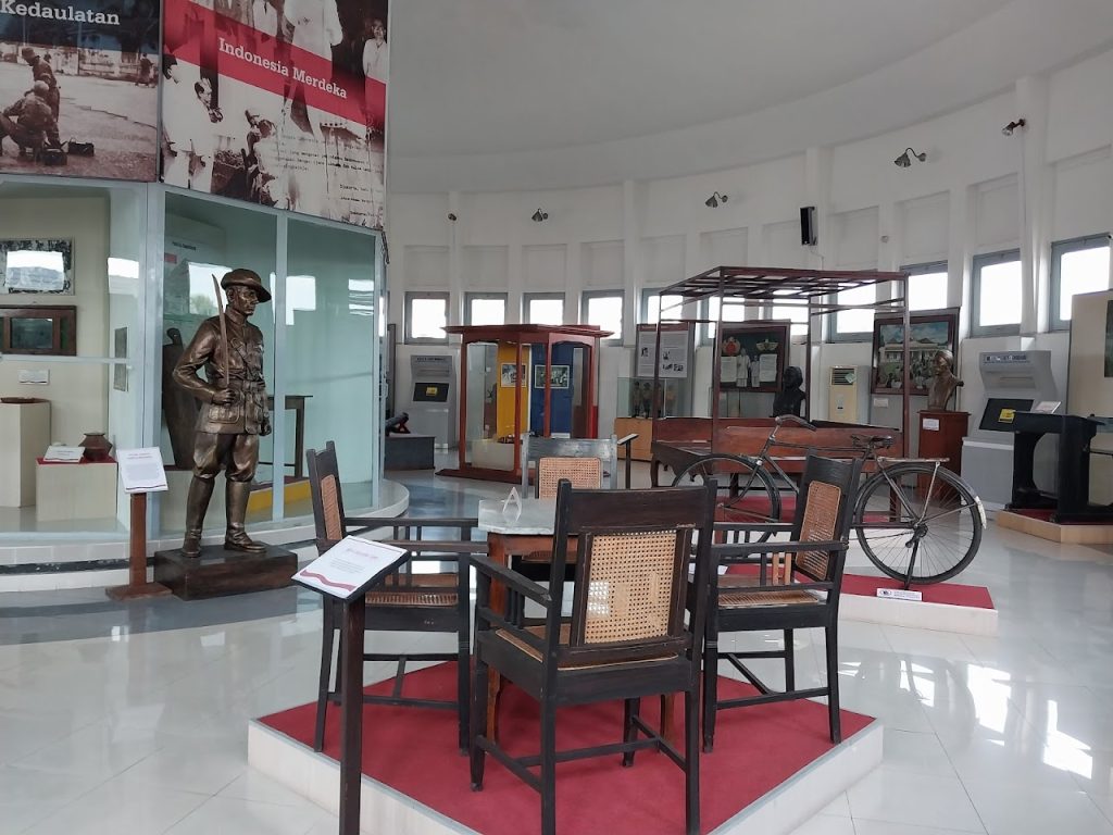 Koleksi Museum Perjuangan Yogyakarta yang Bisa Dilihat Saat Berkunjung Koleksi Museum Perjuangan Yogyakarta yang Bisa Dilihat Saat Berkunjung