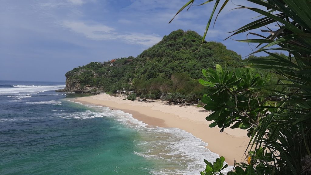 Lokasi Pantai Sanglen dan Akses Menuju Pantai Lokasi Pantai Sanglen dan Akses Menuju Pantai